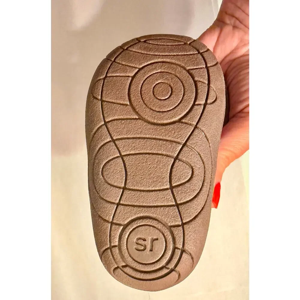 Stride Rite nwt surprize